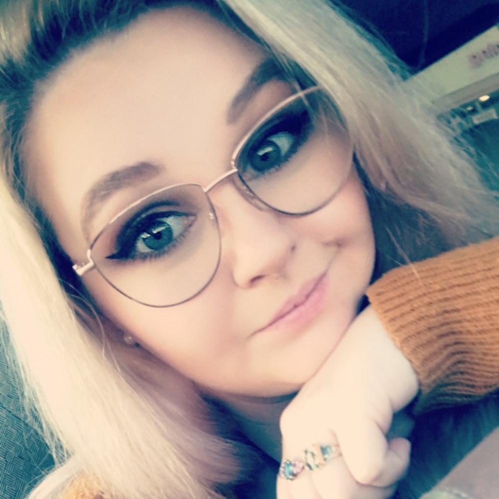 Meet your Posher, Loren
